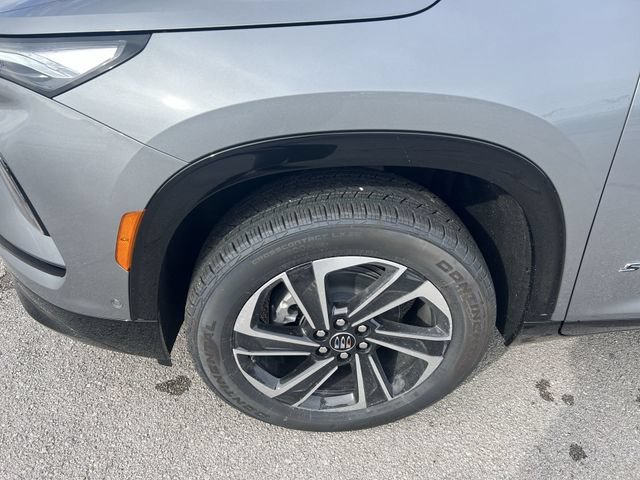 2026 Buick Enclave Sport Touring - Photo 16