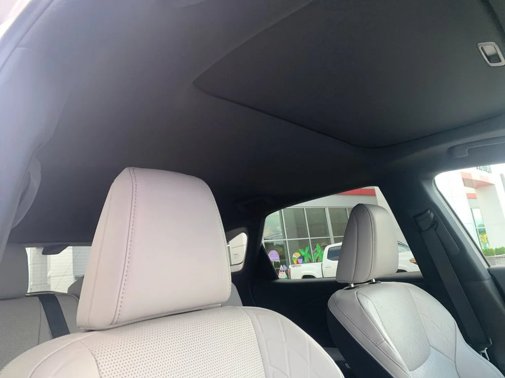 Used 2024 White Lexus 350 Premium Plus image 18