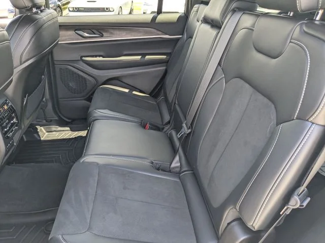 Used 2026 White Jeep Altitude image 10
