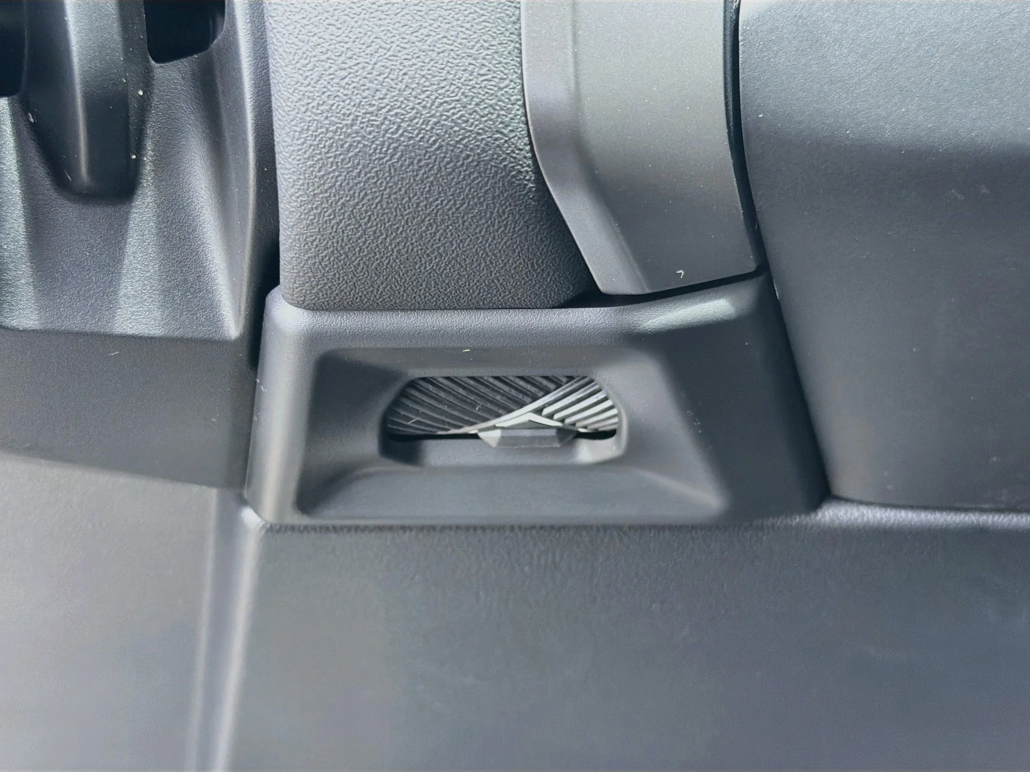 New 2026 Skyscraper Grey Metallic BMW 30 xDrive image 36