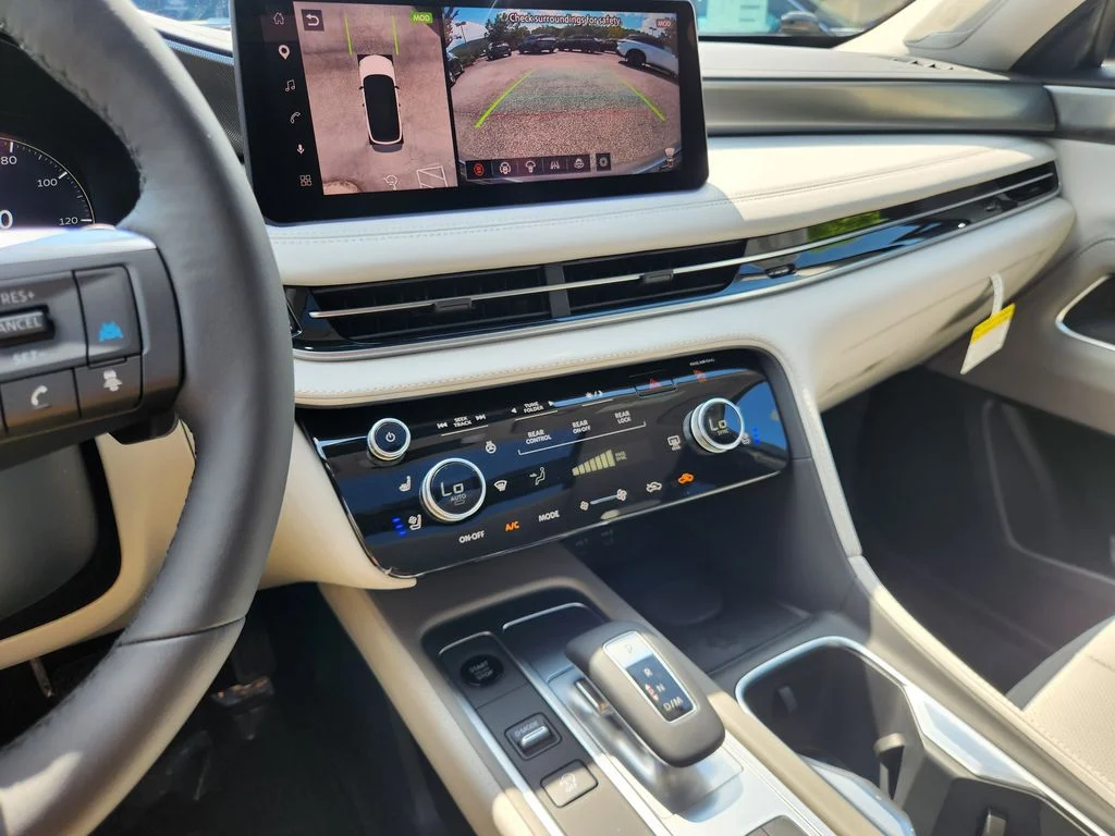 New 2027 MINERAL BLACK INFINITI Luxe AWD image 26