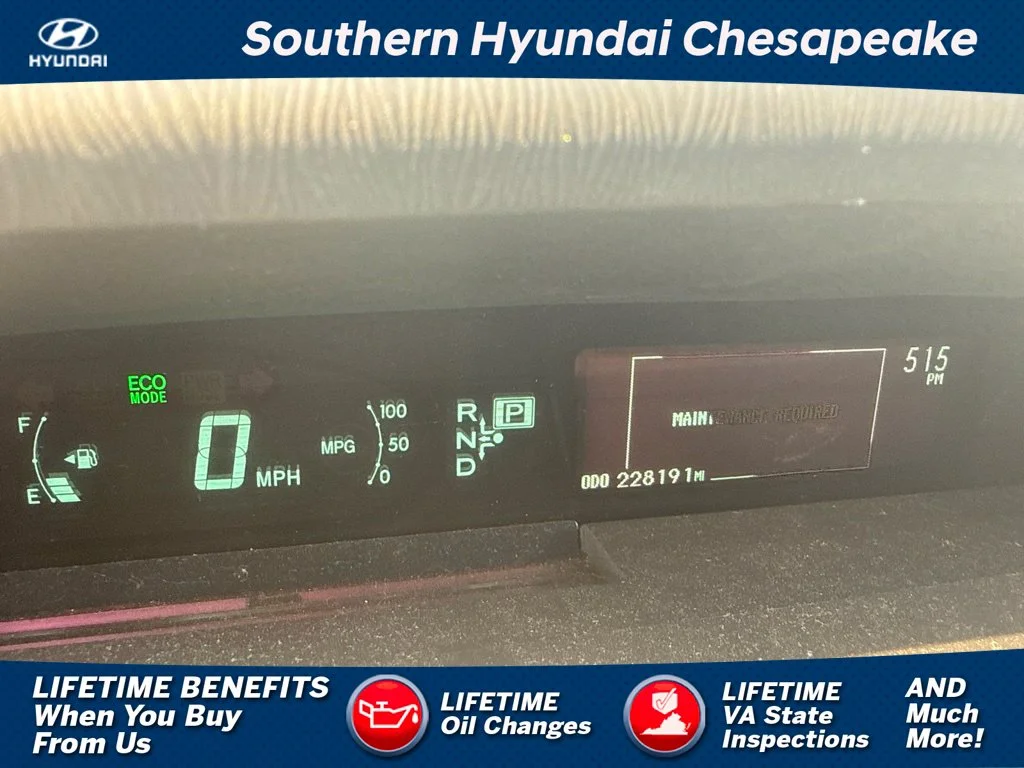 Used 2015 Silver Toyota Three image 1