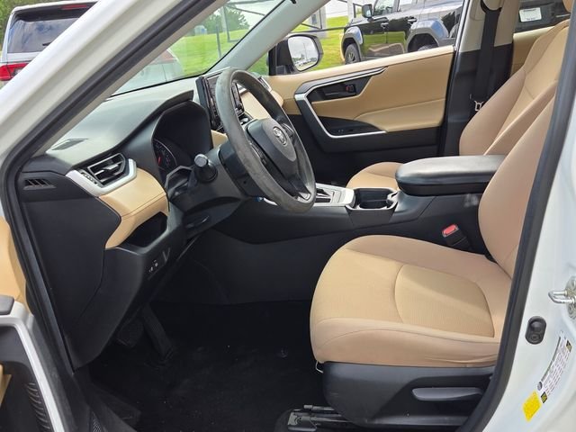 Used 2021 White Toyota LE image 5