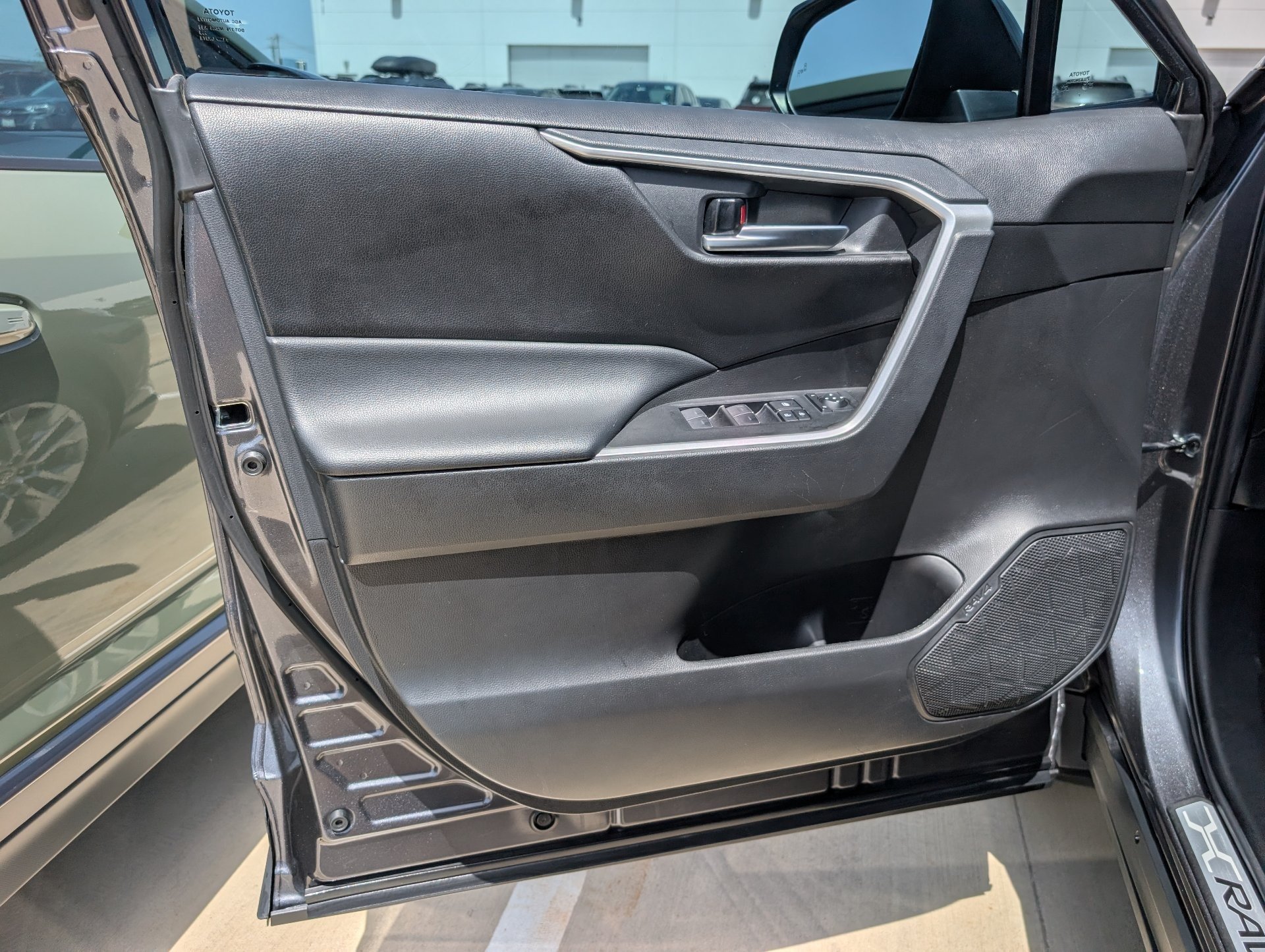 Used 2023 Gray Toyota XLE Premium image 22