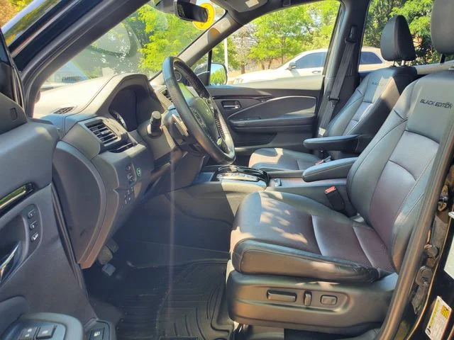 Used 2022  Honda Black Edition image 18