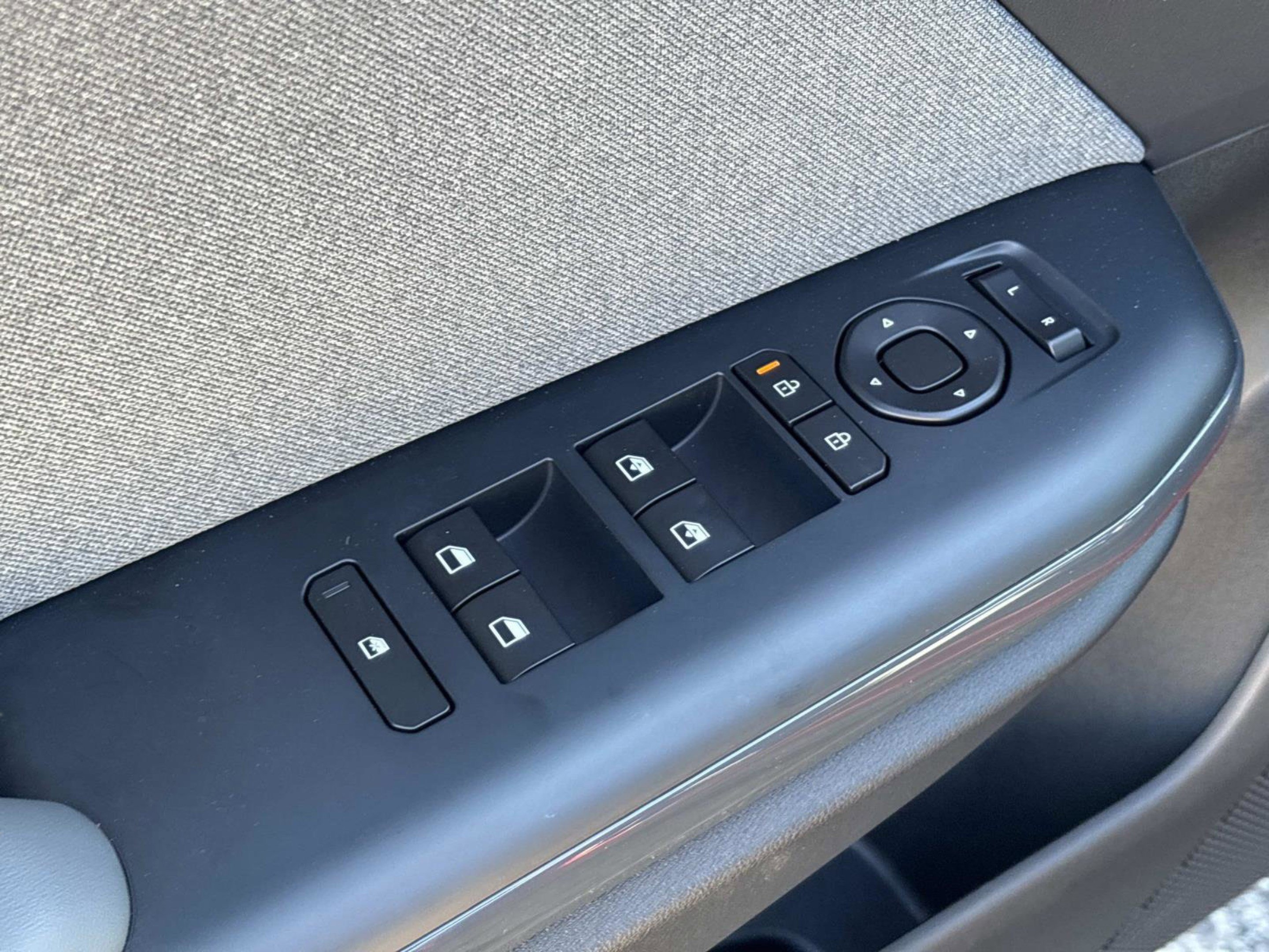 2025 Kia K4 EX - Photo 19