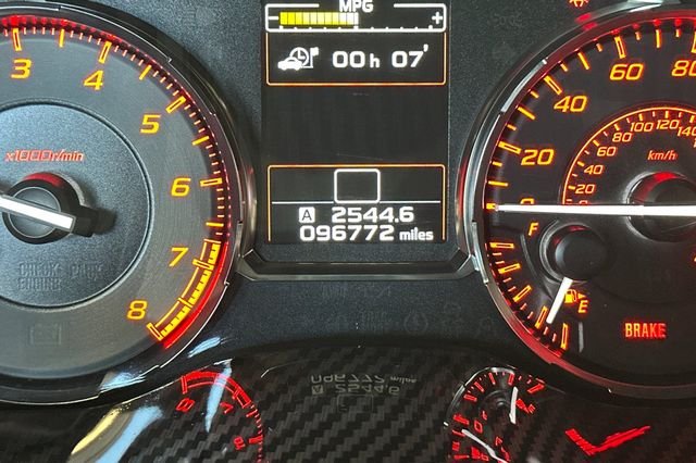 Used 2017 White Subaru Base image 26