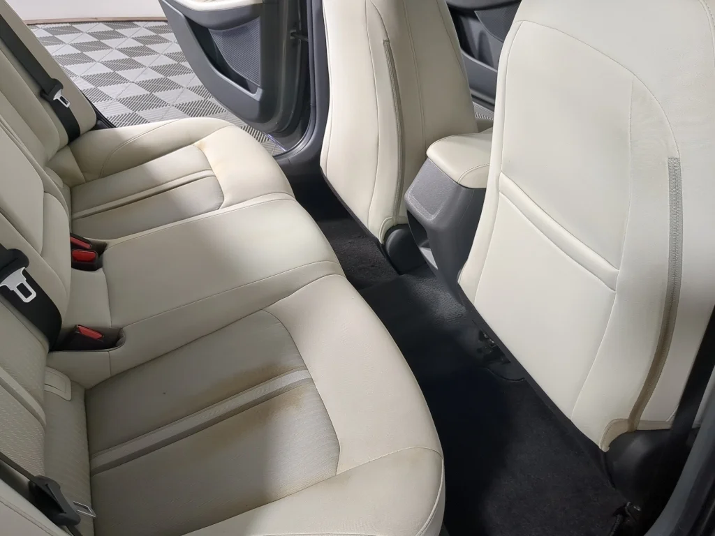 Used 2023 Gray Hyundai SEL image 21