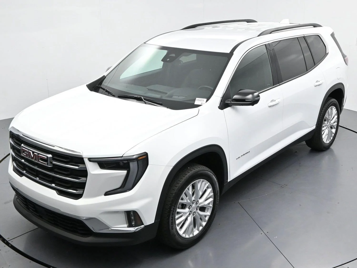 Used 2024 Summit White GMC FWD Elevation image 44