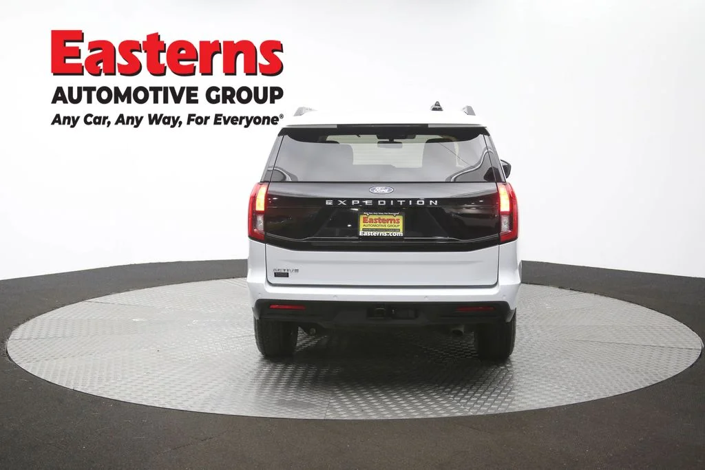 Used 2025 White Ford Active image 36