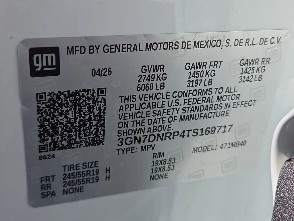 New 2026 Summit White Chevrolet LT image 25