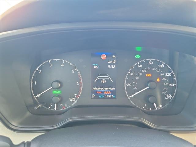 Certified Used 2024 WIND CHILL PEARL Toyota  image 29