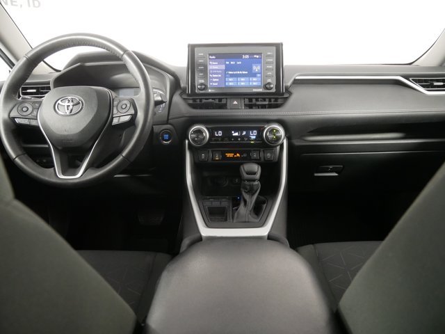 Used 2022 White Toyota XLE w/ Weather Pkg & Convenience Pkg image 19
