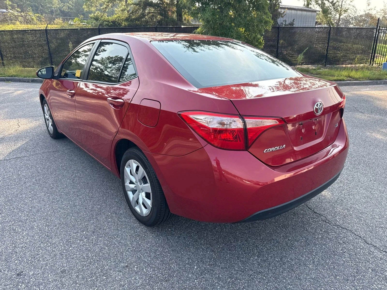 Used 2018 Red Toyota LE image 3