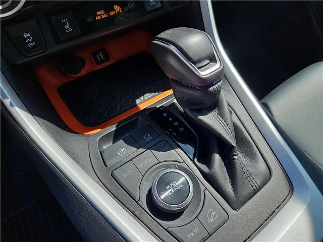 Used 2024 ICE-CAP Toyota Adventure All-Wheel Drive image 18