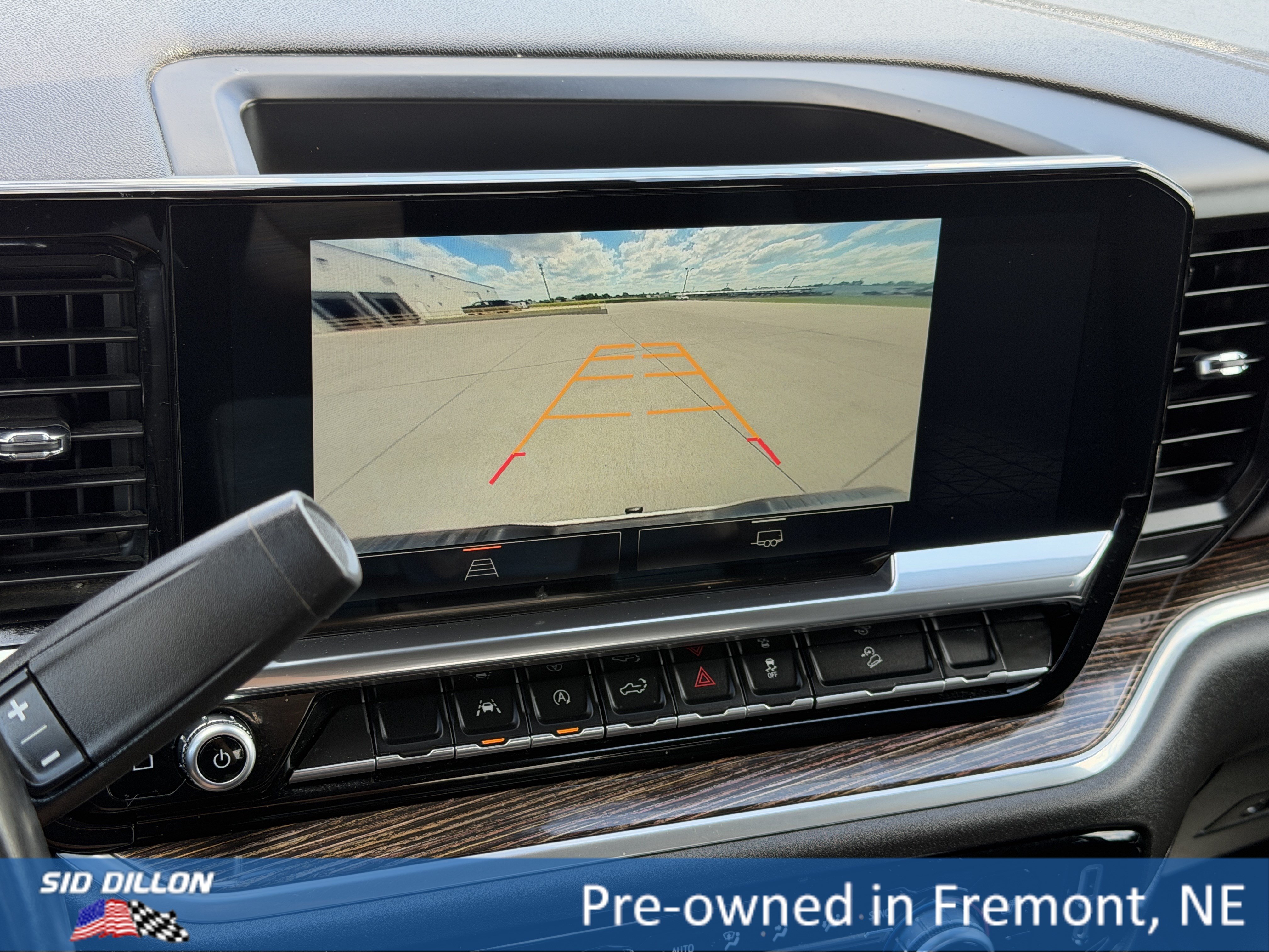 Used 2022 Summit White GMC Elevation image 10