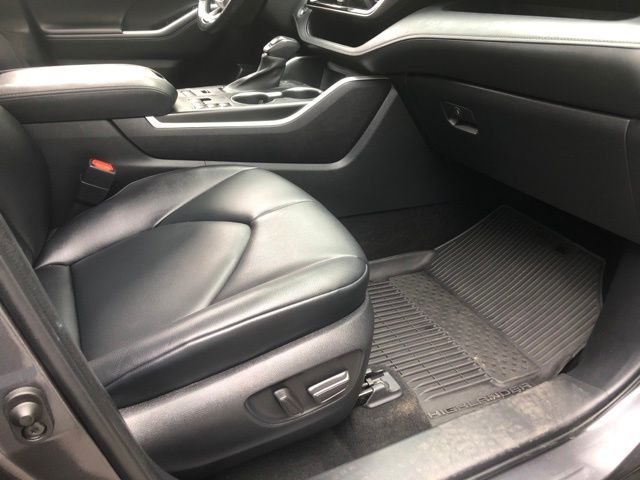 Used 2023 Gray Toyota XLE image 17