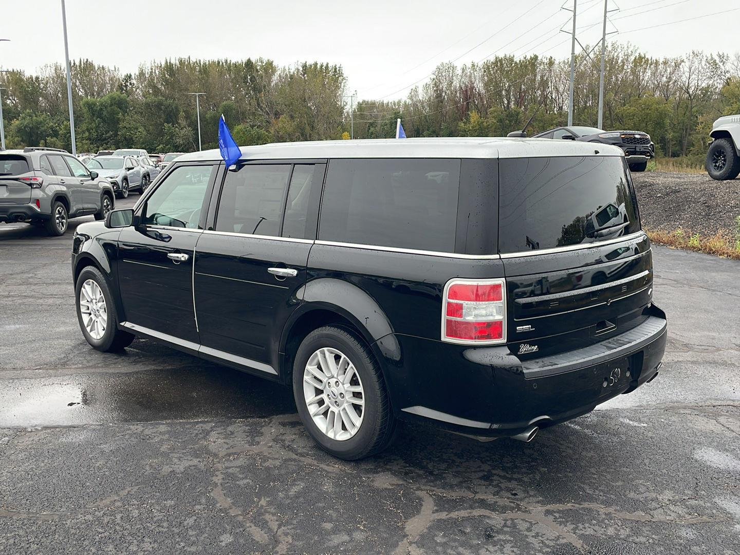 Certified Used 2017 Shadow Black Ford SEL image 3
