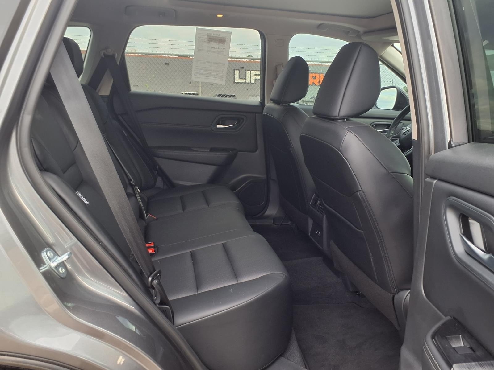 2026 Nissan Rogue photo 14 of 27