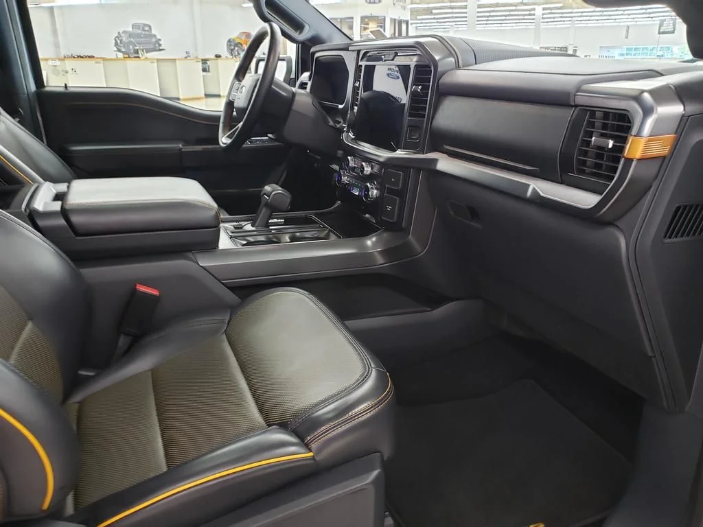 Used 2025 White Ford Tremor image 18