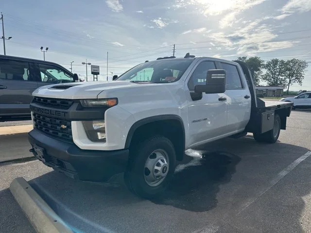 2023 Chevrolet Silverado HD's photo