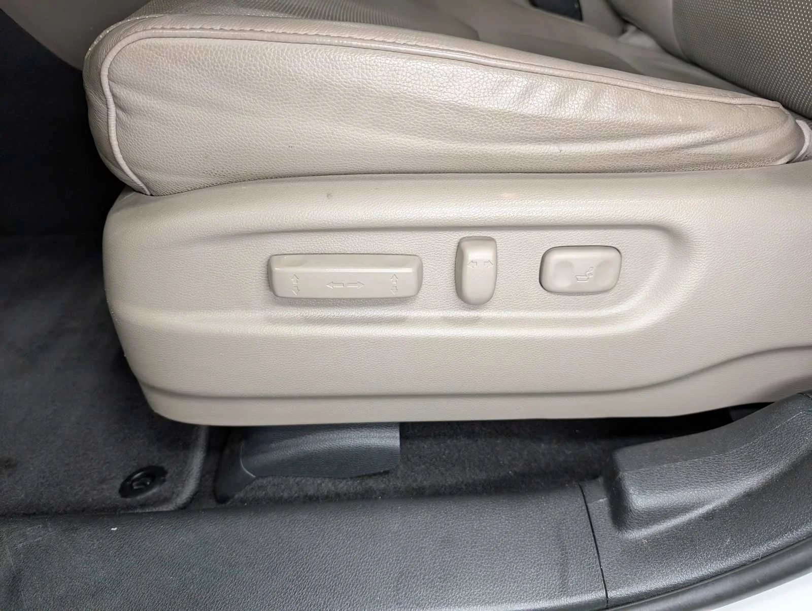 Used 2019 Platinum White Pearl Honda RTL image 35