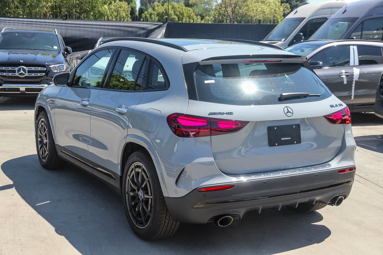 New 2026 MANUFAKTUR Alpine Grey Mercedes-Benz AMG® GLA 35 image 6