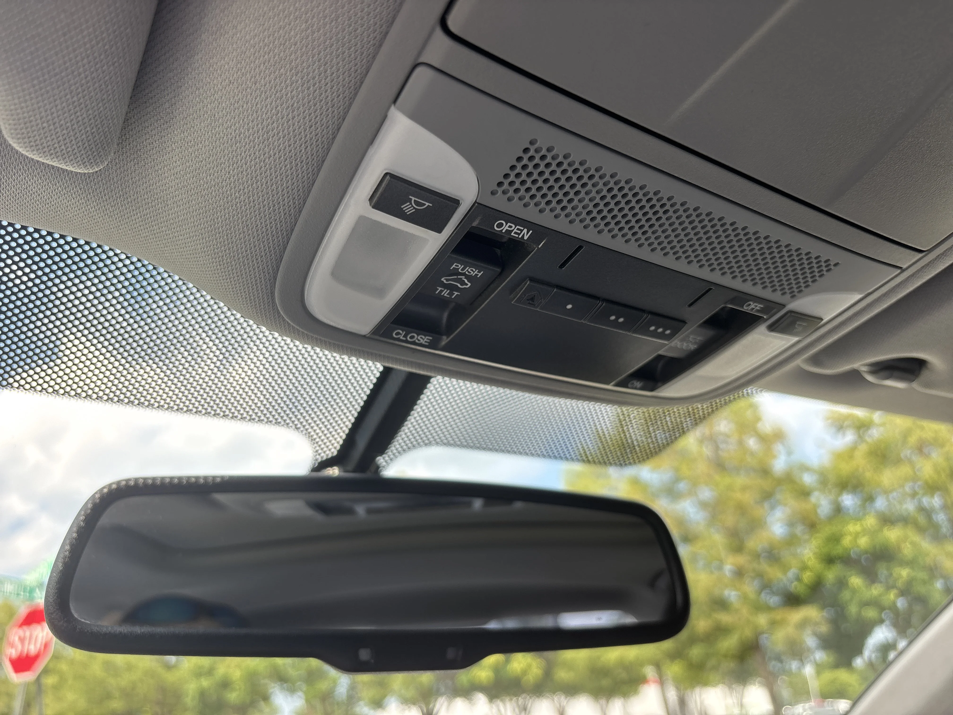 Used 2015 White Acura Base image 36