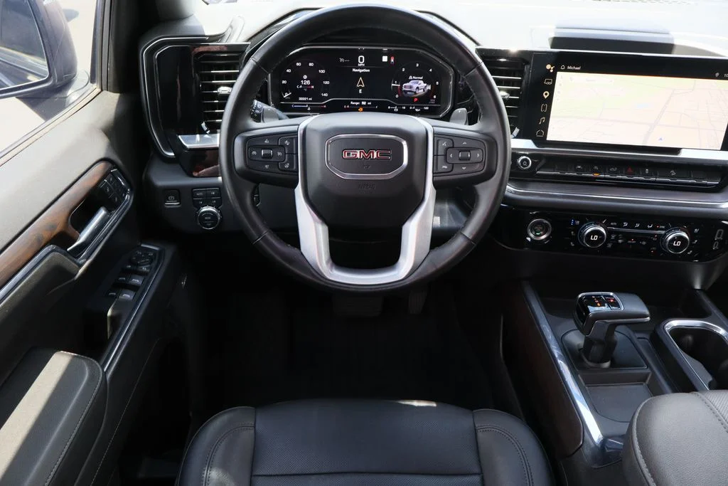 Used 2023 Silver GMC SLT image 23