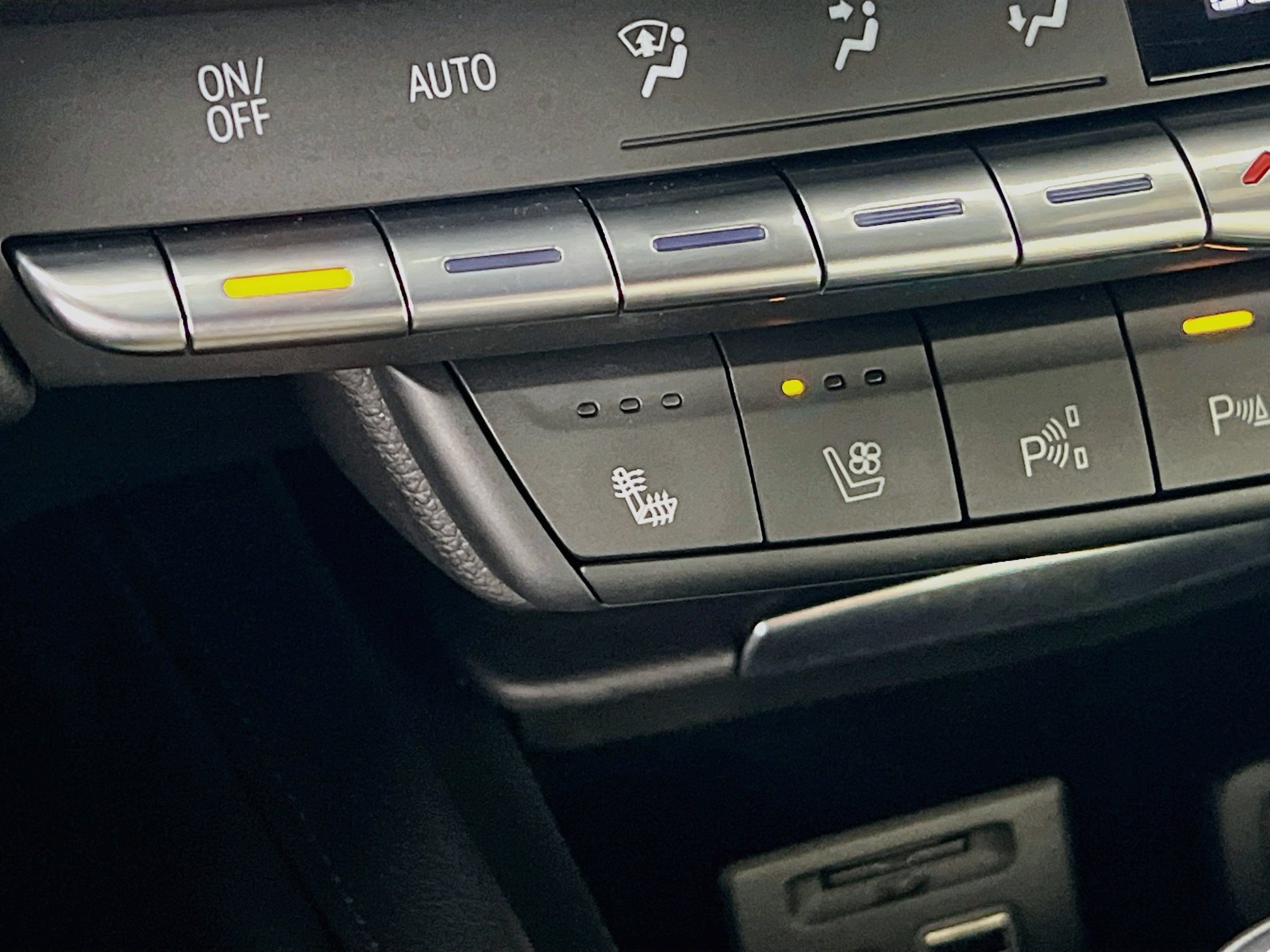 2020 Cadillac XT4 Sport - Photo 22