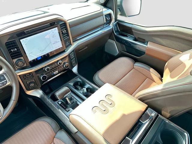 Used 2025 Gray Ford King Ranch image 23