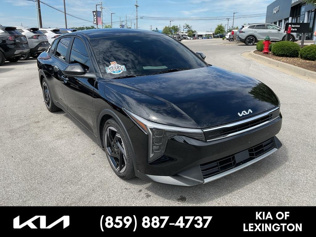 2025 Kia K4 EX AT's photo