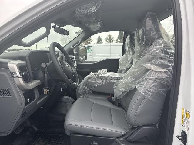 New 2026 Oxford White Ford F-350® XL image 25