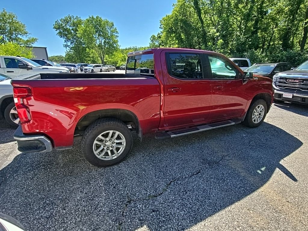 Used 2019 Red Chevrolet LT image 8