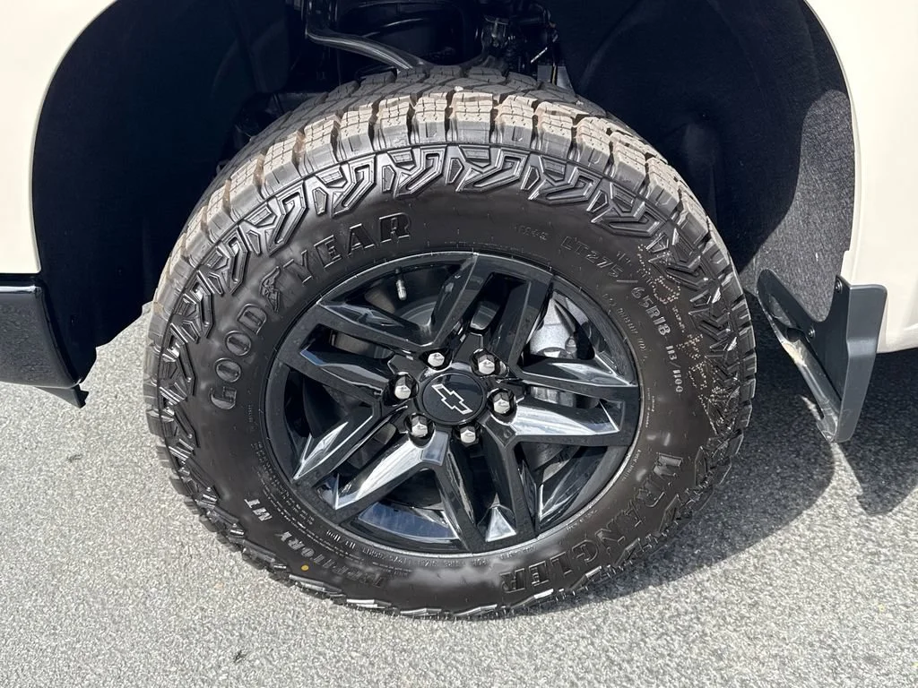 New 2026 White Sands Chevrolet Custom Trail Boss image 4