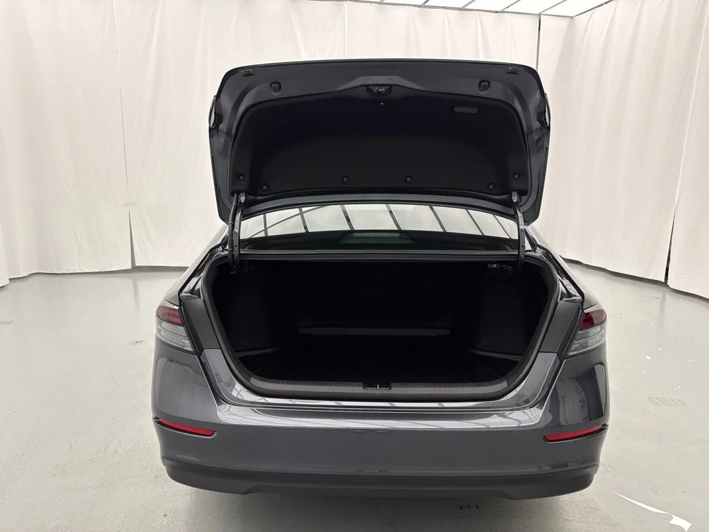 New 2026 Meteorite Gray Metallic Honda LX image 10
