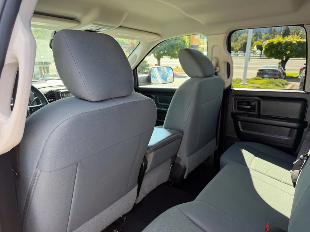 Used 2015 Silver Ram Tradesman image 30
