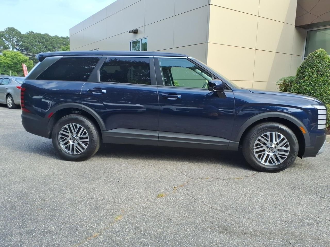 New 2026 Classy Blue Pearl Hyundai SE FWD image 5