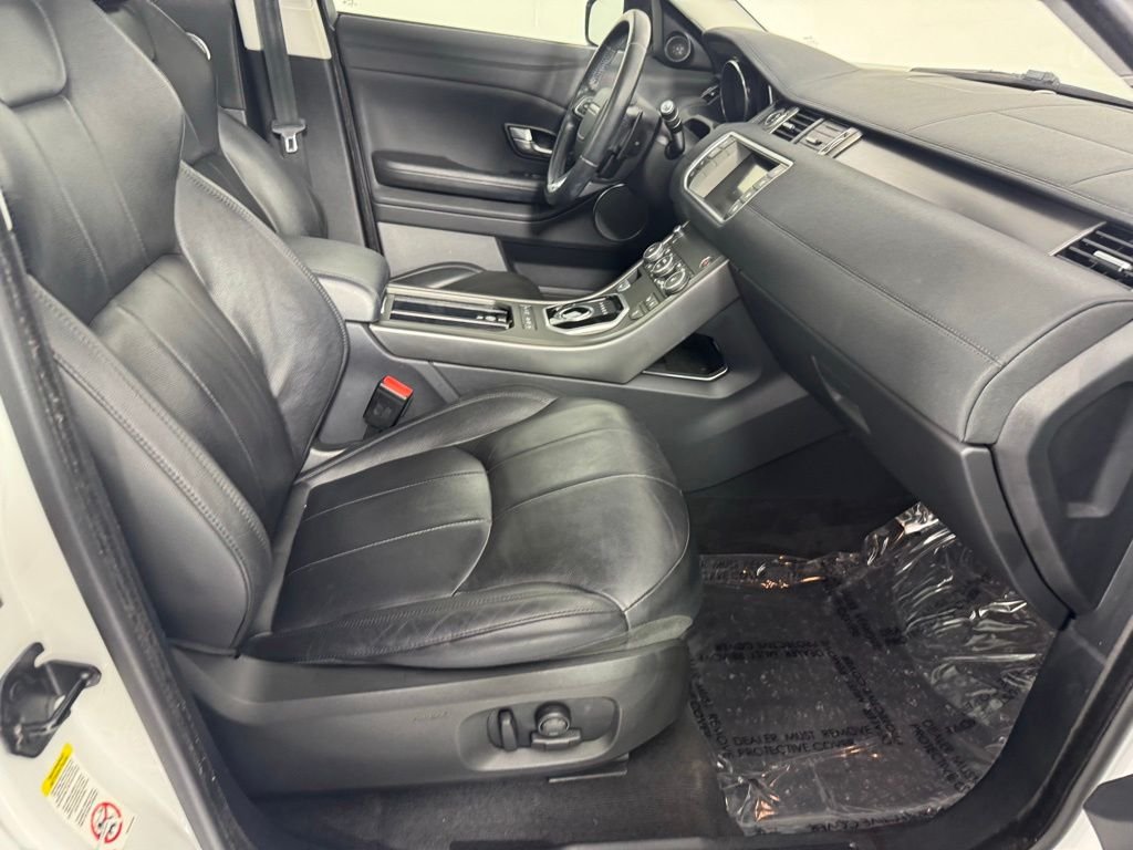 Used 2019 Fuji White Land Rover SE image 33