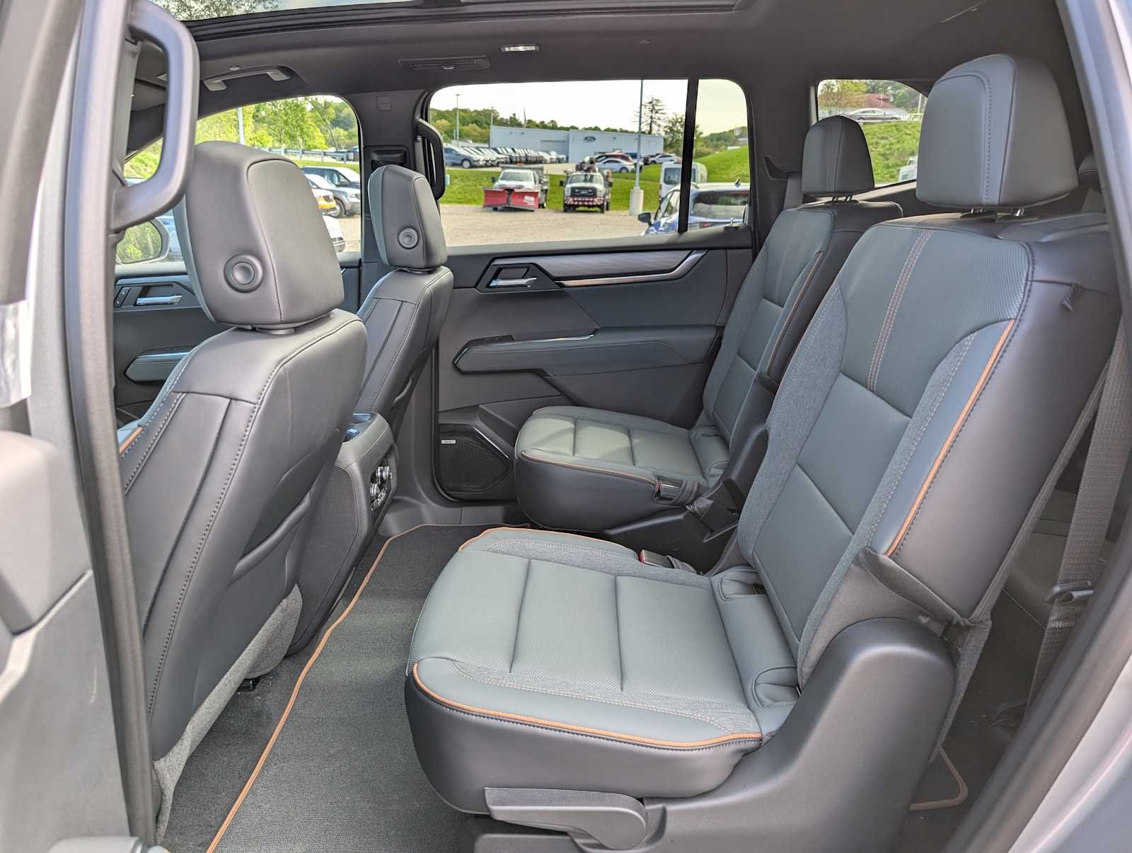 2026 GMC Acadia AT4 - Photo 19