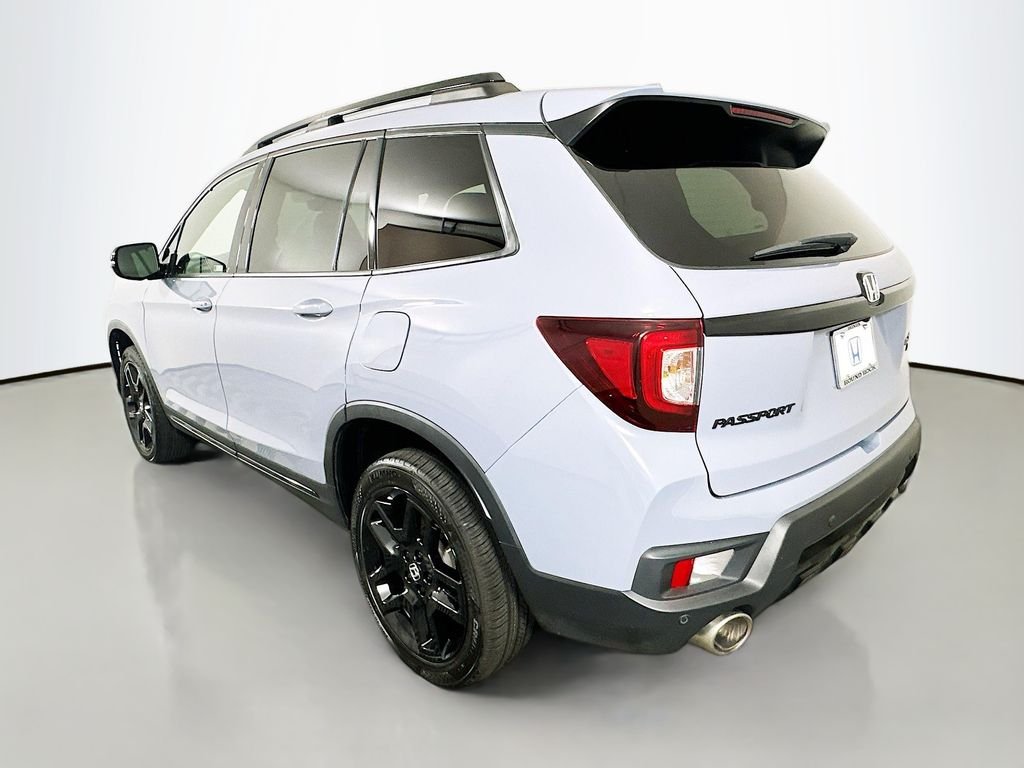 Used 2024 Gray Pearl Honda Black Edition image 7