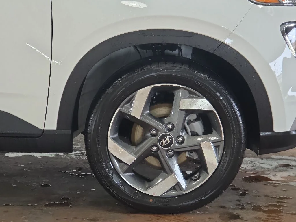 Used 2026 Lunar White Hyundai SEL image 7