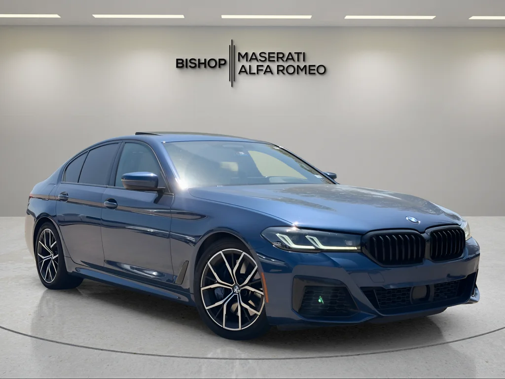 2022 BMW 5 Series M550i
