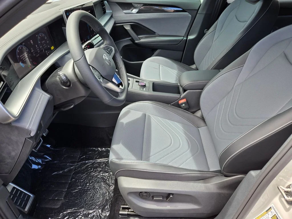 New 2026 Beige Volkswagen 2.0T SE R-Line Black image 6