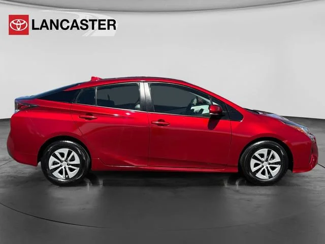 Used 2016  Toyota Two image 8