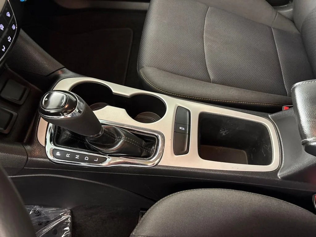 Used 2018 Silver Chevrolet LS image 34