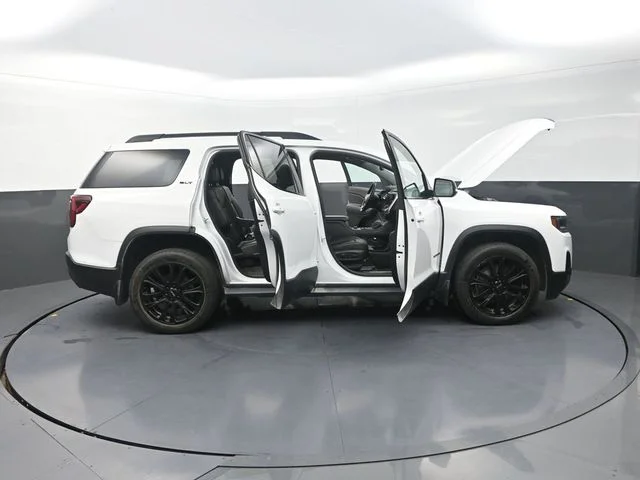 Used 2023 White GMC SLT image 45