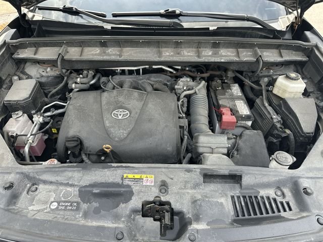 Used 2022 Black Toyota LE image 19