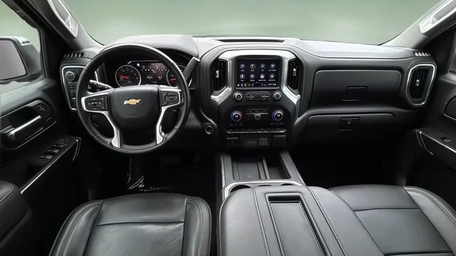 Used 2020 SUMMIT WHITE Chevrolet LTZ image 16