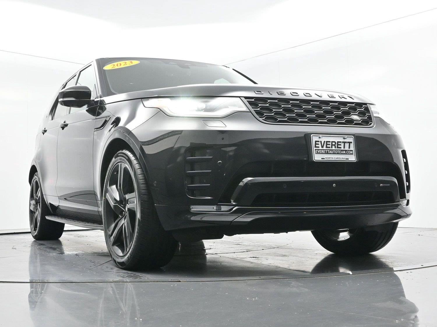 Used 2023 Black Land Rover S R-Dynamic image 54